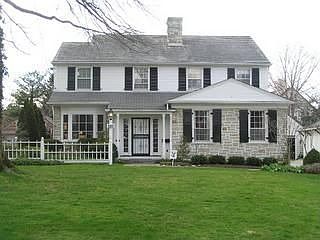 1st image of 320 Parklawn Dr