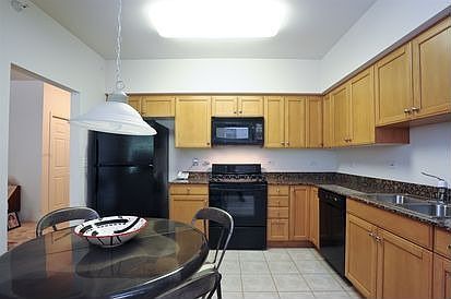 3rd image of 940 Augusta Way APT 306