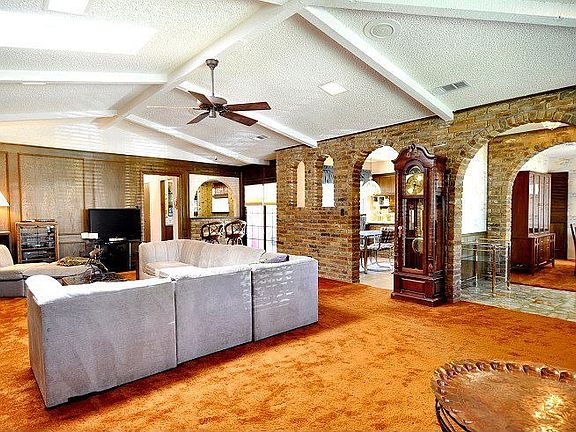 5th image of 1716 Lake Shore Ln