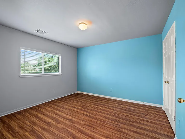 12202 Mardi Gras Dr — Photo 27