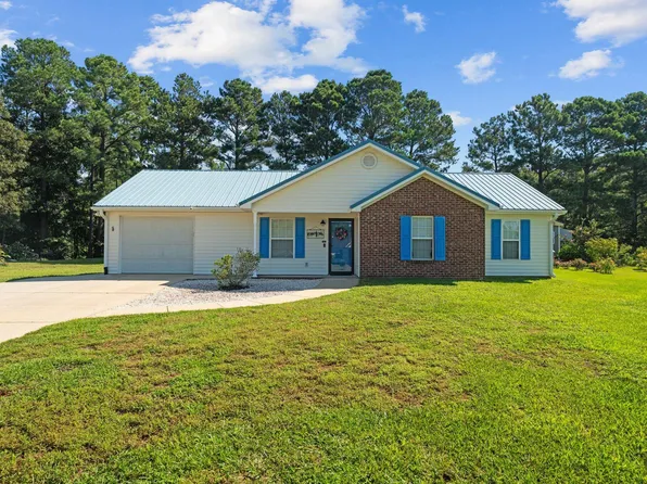 5009 Laurel Ridge Dr, Sanford, NC 27332