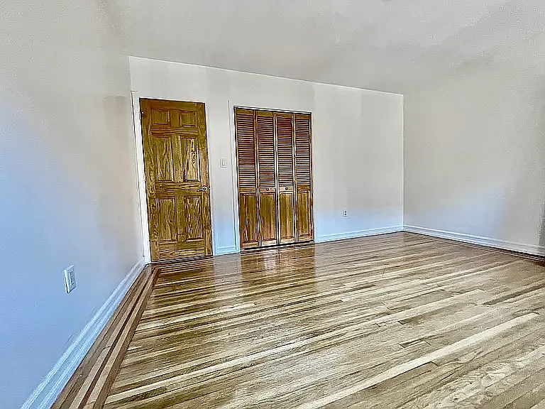 183 Pinehurst Avenue — Photo 4