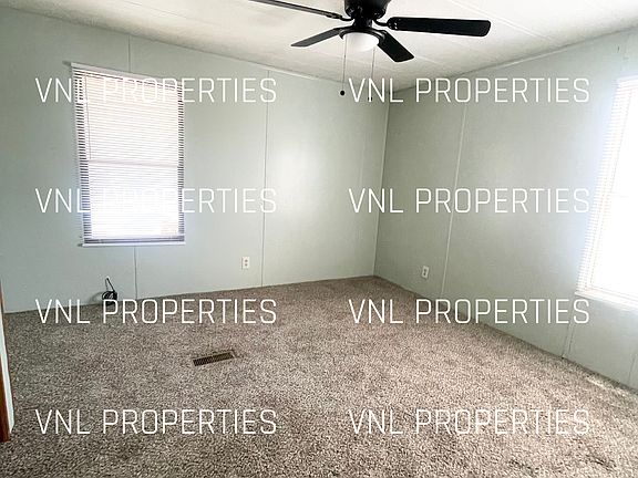 5th image of 900 E Madrid Ave #17