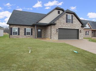 1647 Venture Dr, Evansville, IN 47711