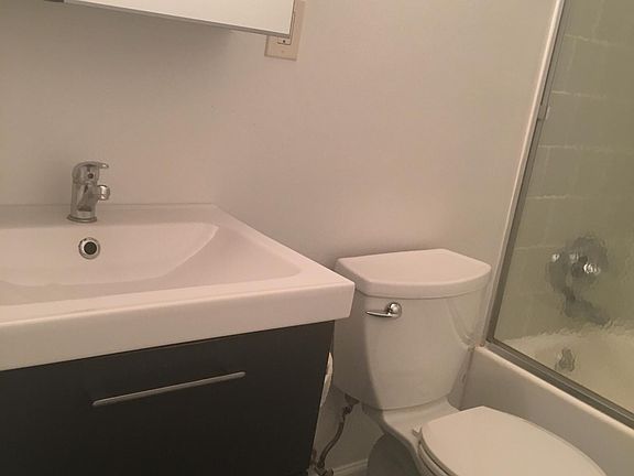 3rd image of 649 W McMicken Ave APT 7