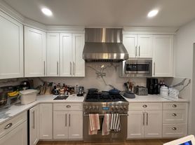 34 Jamaica Rd, Brookline, MA