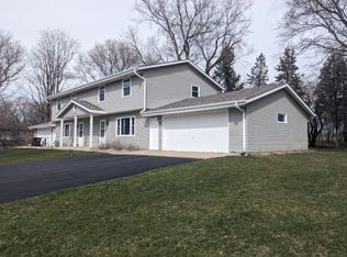 121 Huntington Rd #121, Delafield, WI 53018