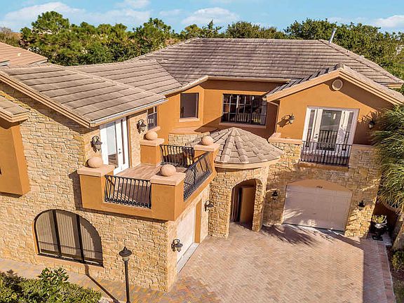 2nd image of 3504 Collonade Dr