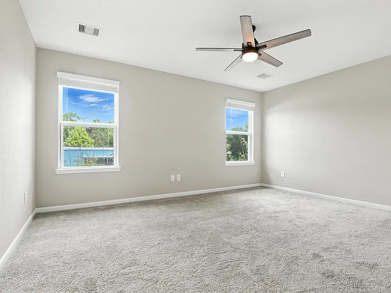 8618 Cedar Plains Ln — Photo 10