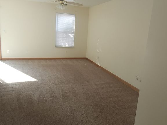 4th image of 2424 Parker Ave #7