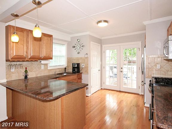 4th image of 6634 Harriett St