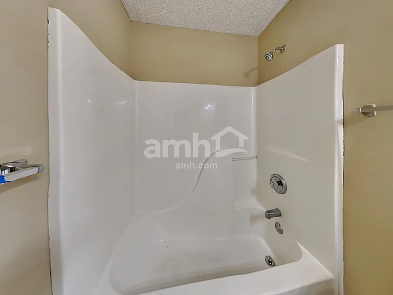 447 The Gables Dr — Photo 19