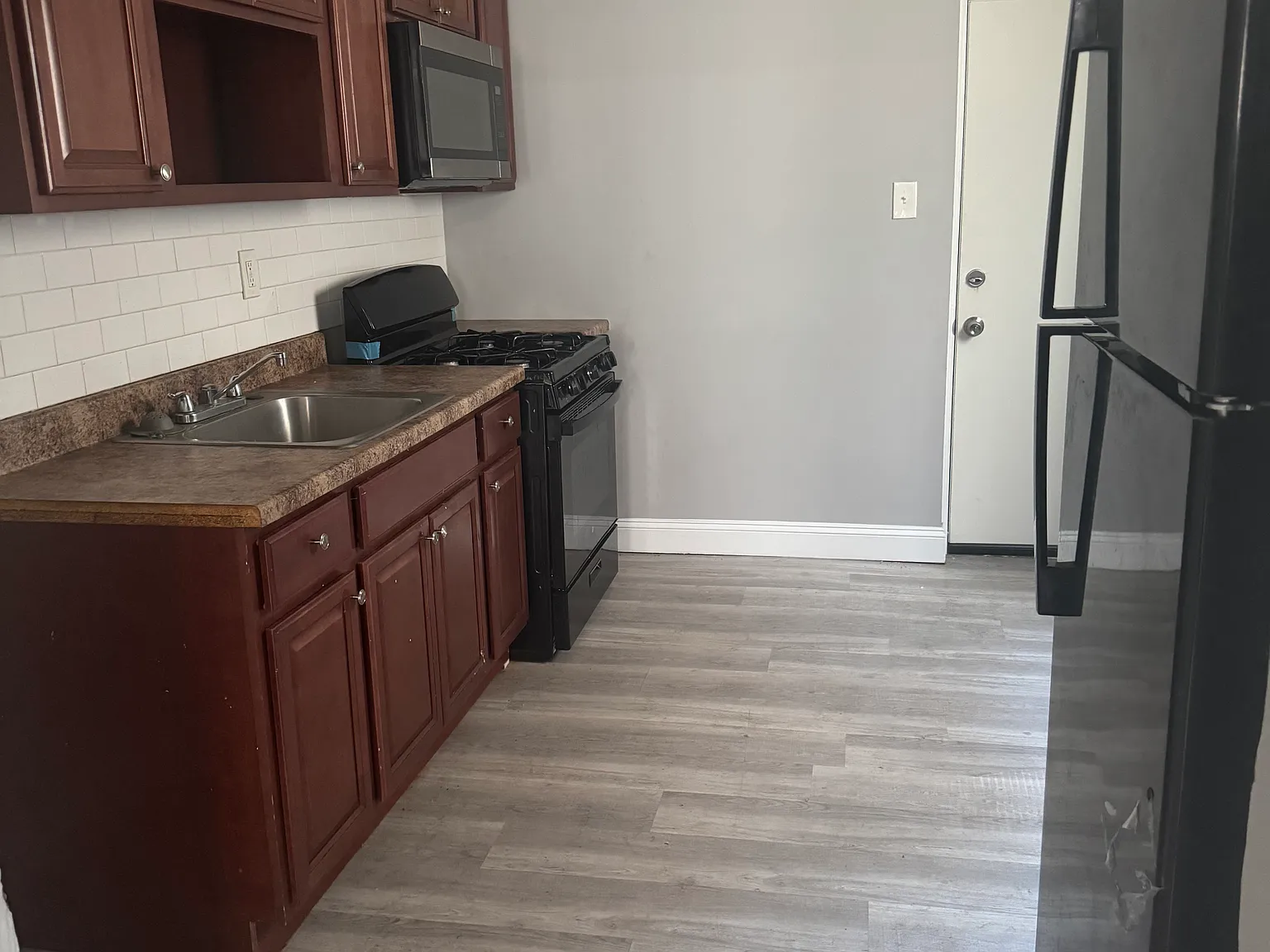2 bed, 1140 sqft, $1,350 — Photo 4