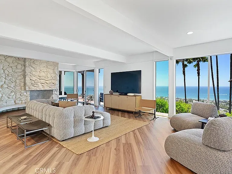 1201 Via La Jolla