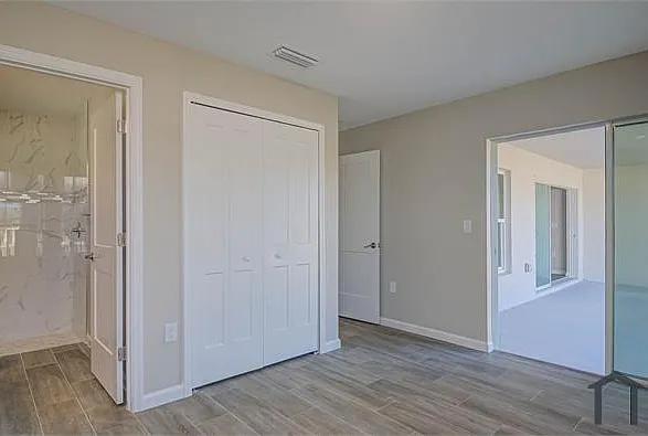 4358 NW 34th Ave — Photo 18