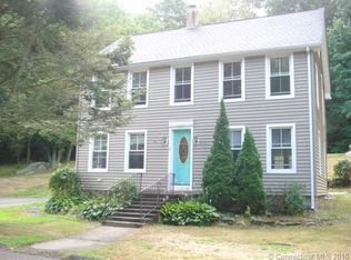 2 Gifford Ln, Yantic, CT 06389