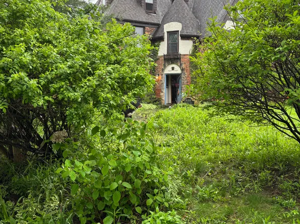 3261 Aberdeen Rd #B, Cleveland, OH 44120