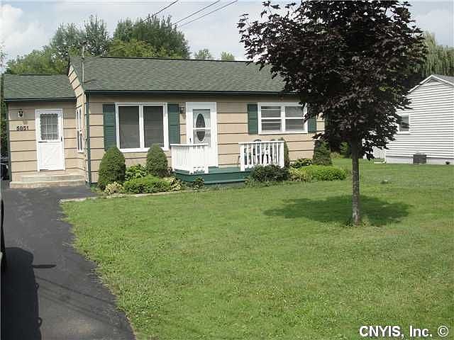 1st image of 5851 Reis Dr