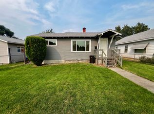 806 S 15th Ave, Yakima, WA 98902