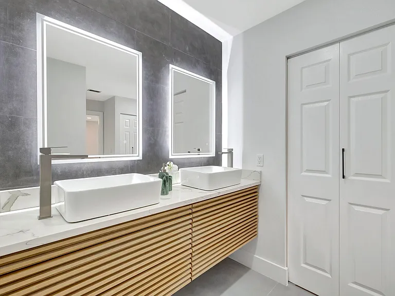 7898 Eastlake Dr #7D — Photo 27