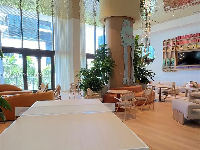 90 NE 32nd St #1110 — Photo 15