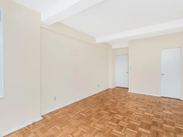 679 West 239th Street image 9 of 13