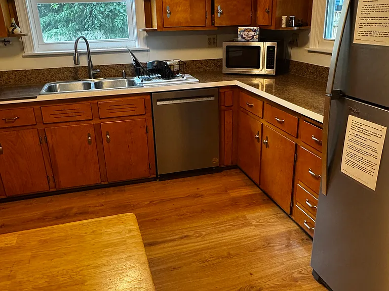 81 Bissell St #81 — Photo 23