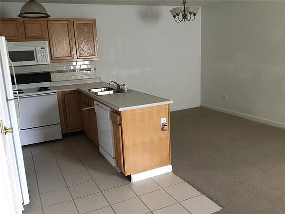 4th image of 1651 W Kole Dr