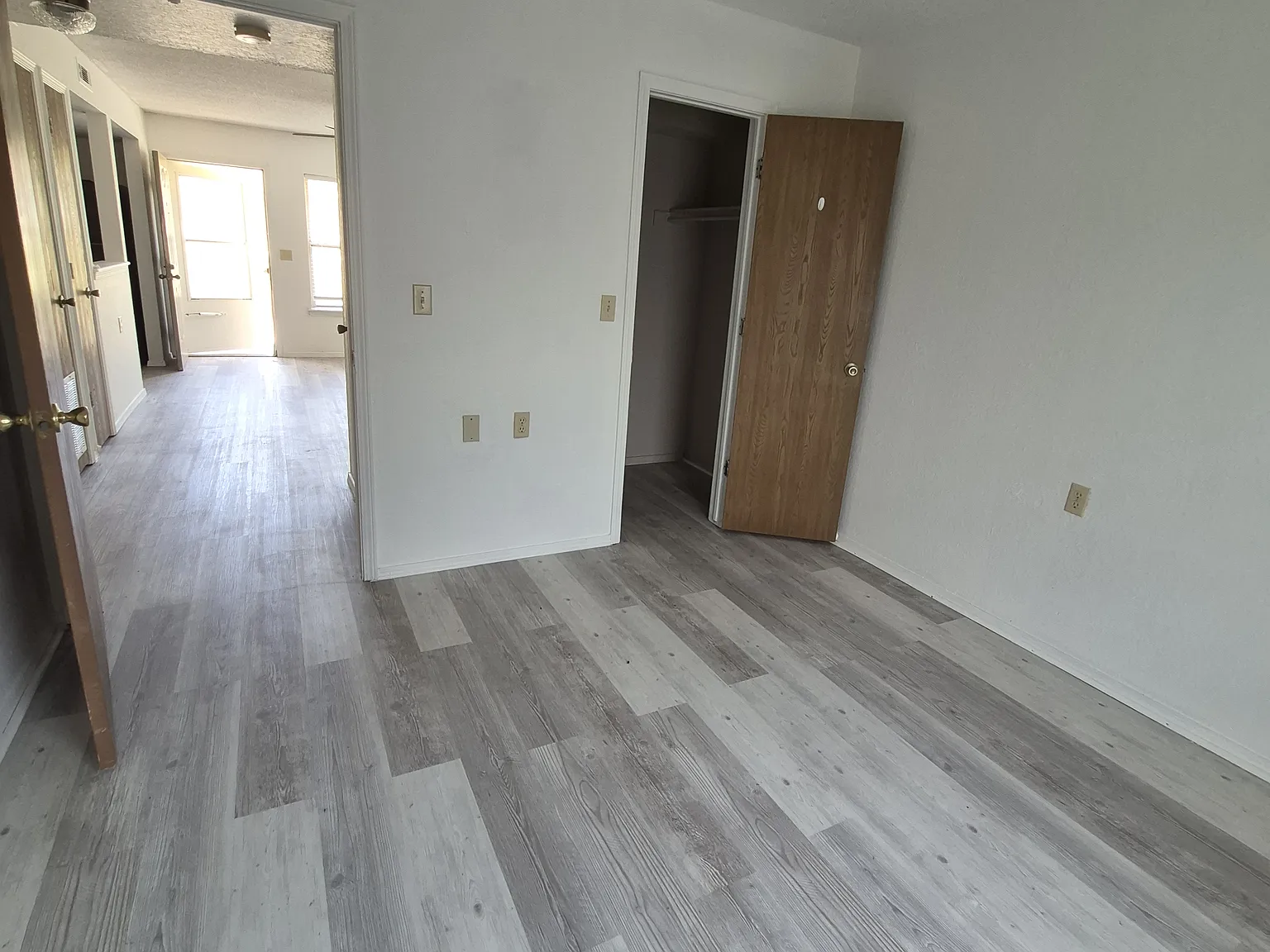 2 bed, $600 — Photo 3