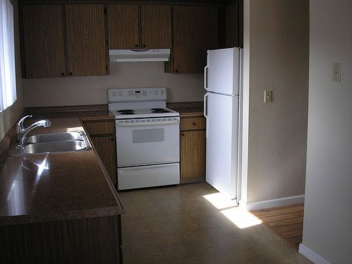 3rd image of 16725 Barnell Ave APT 5