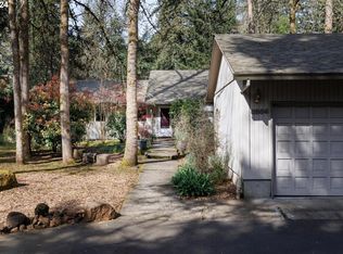 4204 Woodside Cir, Lake Oswego, OR 97035