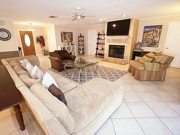 4th image of 72 Bay Woods Dr