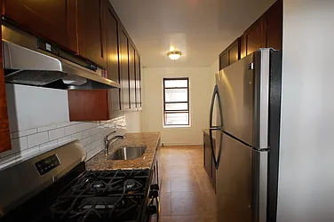 3394 Wayne Avenue #E51 image 1 of 7