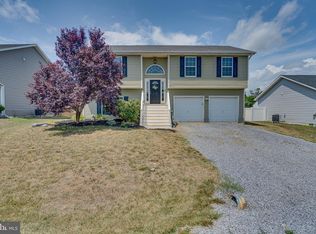 93 Job Rd, Inwood, WV 25428