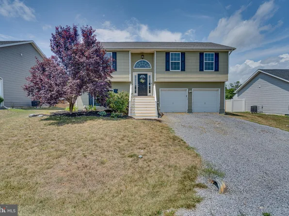 93 Job Rd, Inwood, WV 25428