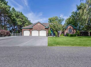 1125 S Tranquility Pr SE, Kennewick, WA 99338