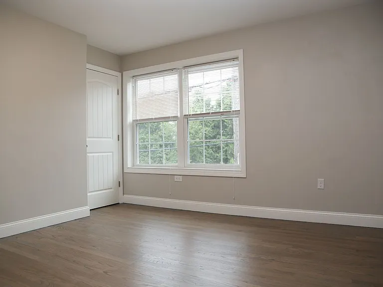 517 Admiral St — Photo 31