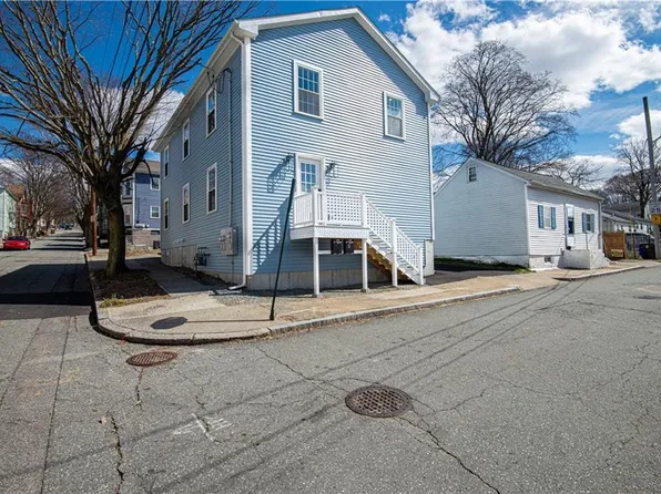 31 Padelford St, Providence, RI 02906
