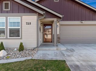 725 E Celtic Dr, Kuna, ID 83634