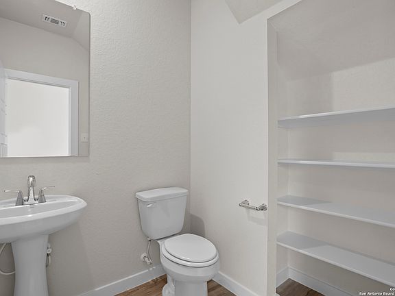 3rd image of 4338 Clarisse Street
