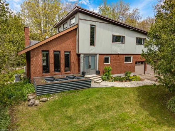 2092 State Highway 6, Puslinch, ON N0B 2J0