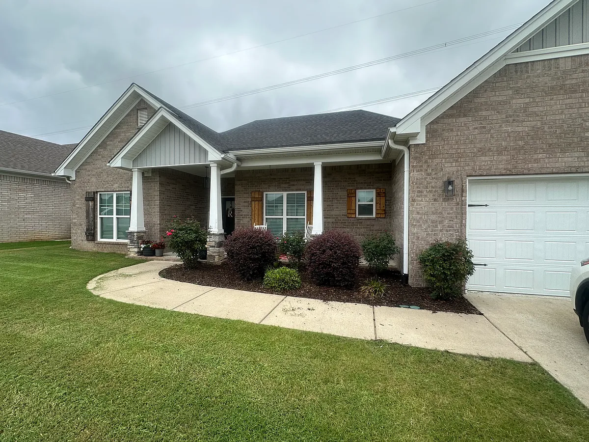 Building Photo - 140 Grey Fox Dr