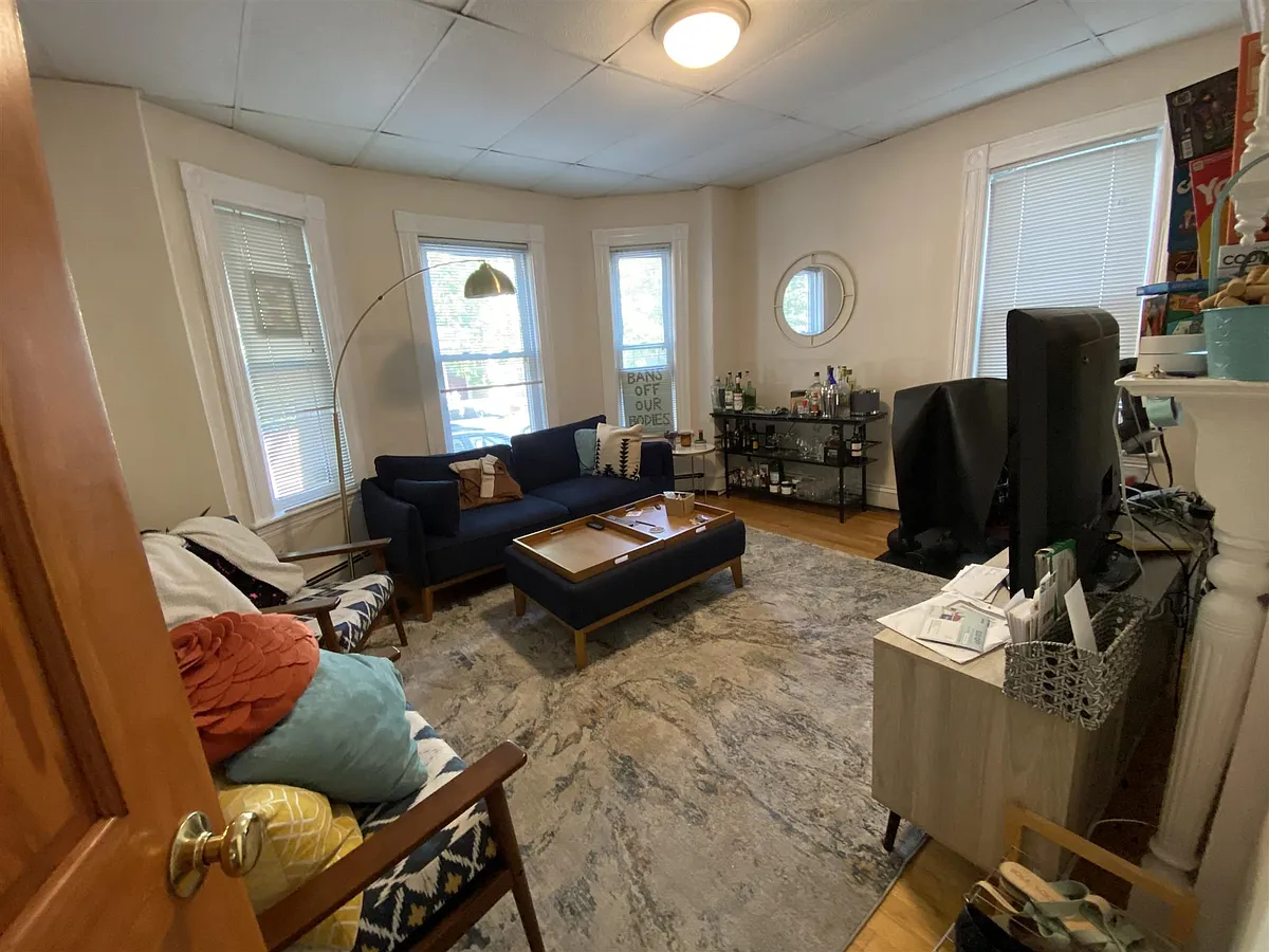 Building Photo - 279 Pearl St #1R