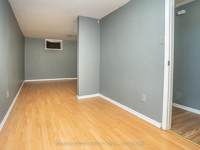24 Bingham Rd — Photo 13