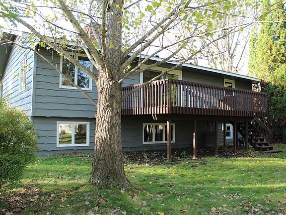 2nd image of 23 Greenstone Ln