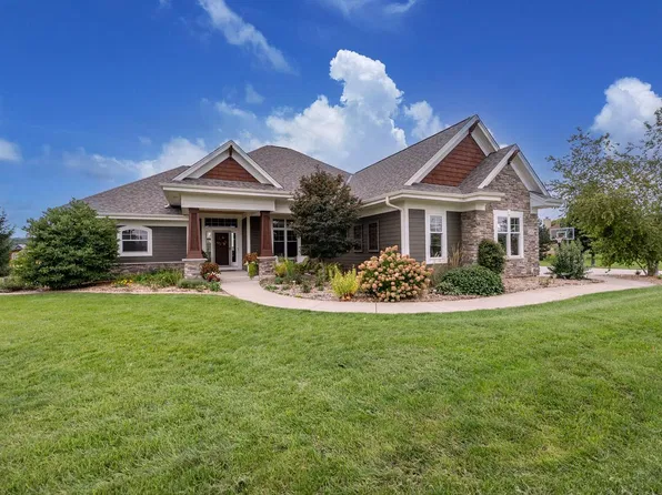 S84W33185 Brown Bear LANE, Mukwonago, WI 53149