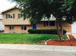 2401 Twilight Dr, Colorado Springs, CO 80910