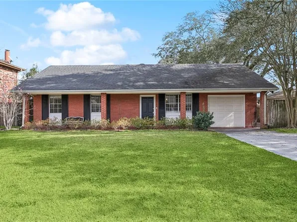 107 Tinsley Dr, Belle Chasse, LA 70037