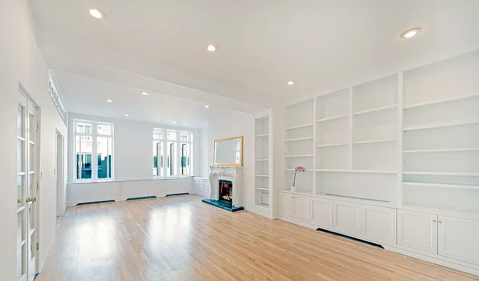 Sold by Compass | media 24