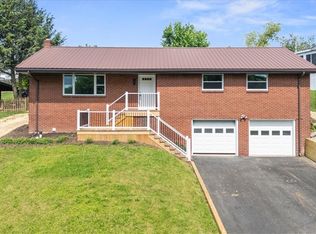 116 Autumn Dr, Butler, PA 16001